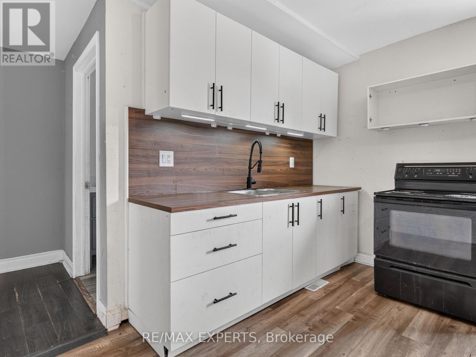 99 Leeming Street, Hamilton, Ontario  L8L 5T5 - Photo 20 - X13695734