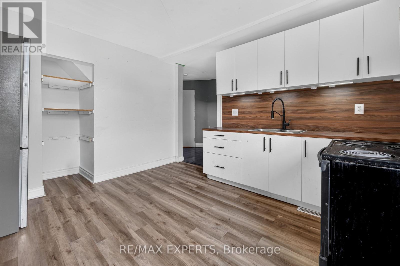 99 Leeming Street, Hamilton, Ontario  L8L 5T5 - Photo 22 - X13695734
