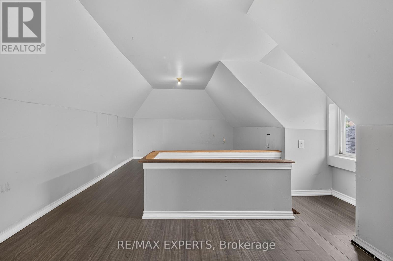 99 Leeming Street, Hamilton, Ontario  L8L 5T5 - Photo 30 - X13695734