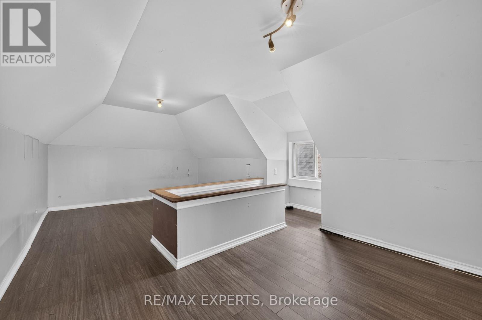 99 Leeming Street, Hamilton, Ontario  L8L 5T5 - Photo 31 - X13695734