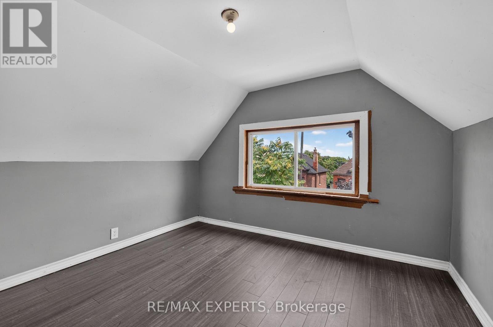 99 Leeming Street, Hamilton, Ontario  L8L 5T5 - Photo 34 - X13695734