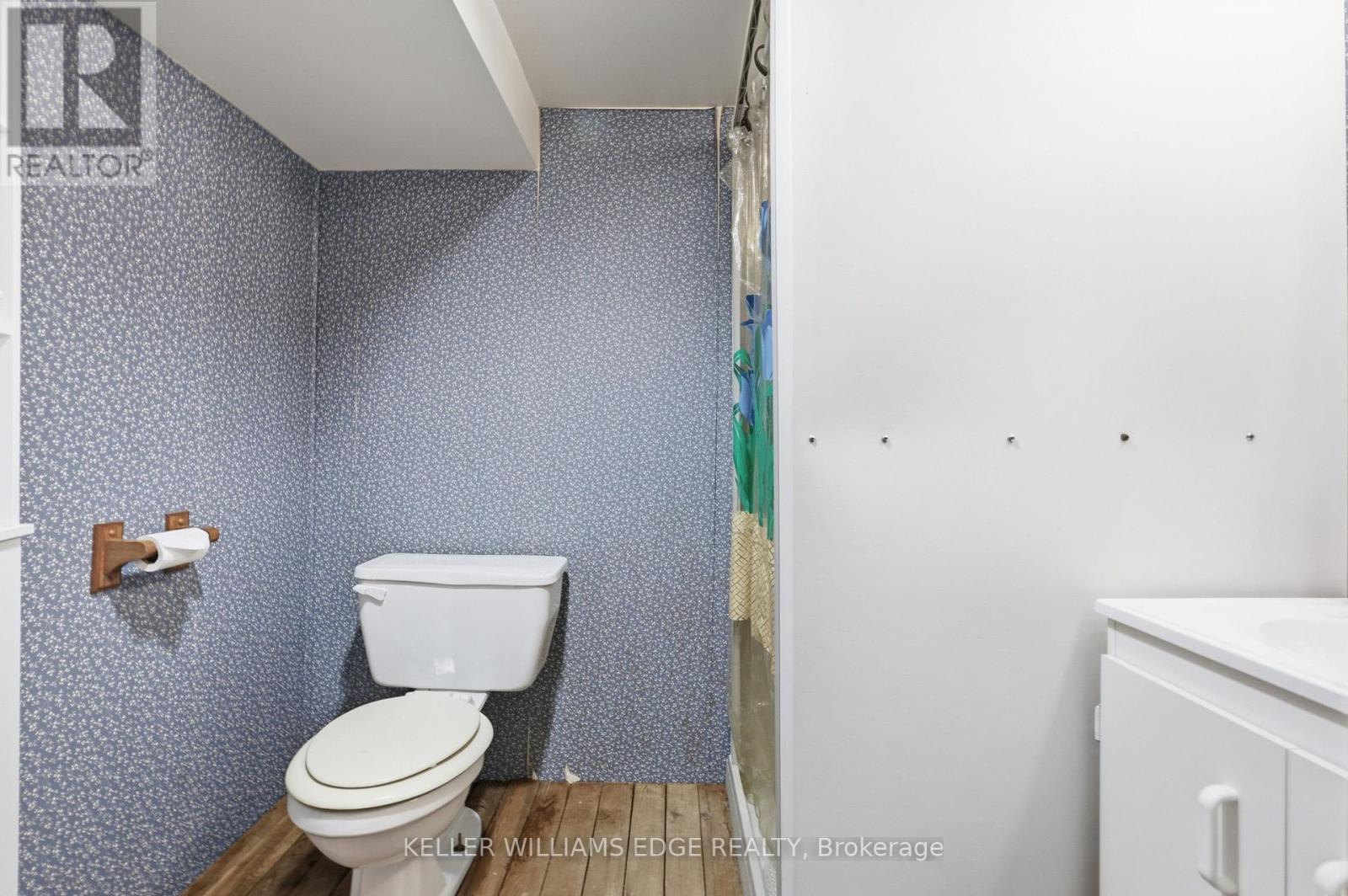 25 Flint Drive, Kitchener, Ontario  N2E 1S8 - Photo 31 - X13695824