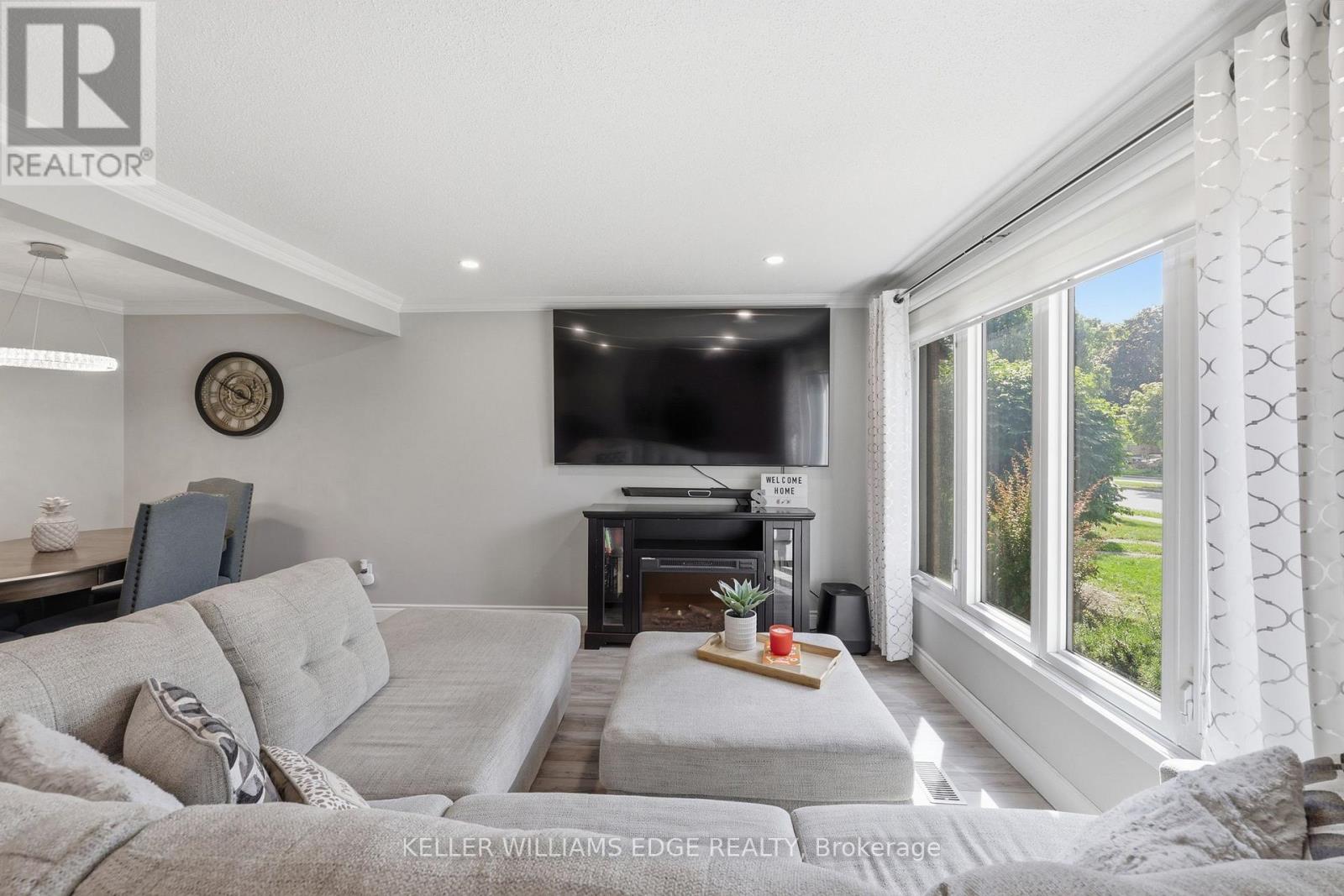 25 Flint Drive, Kitchener, Ontario  N2E 1S8 - Photo 6 - X13695824