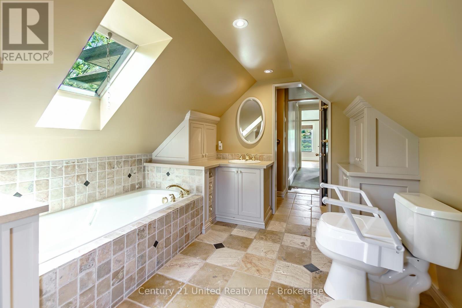 232 Bennet Street, Peterborough, Ontario  K9H 5B6 - Photo 36 - X13215116