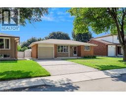 35 BURRWOOD Drive, hamilton, Ontario