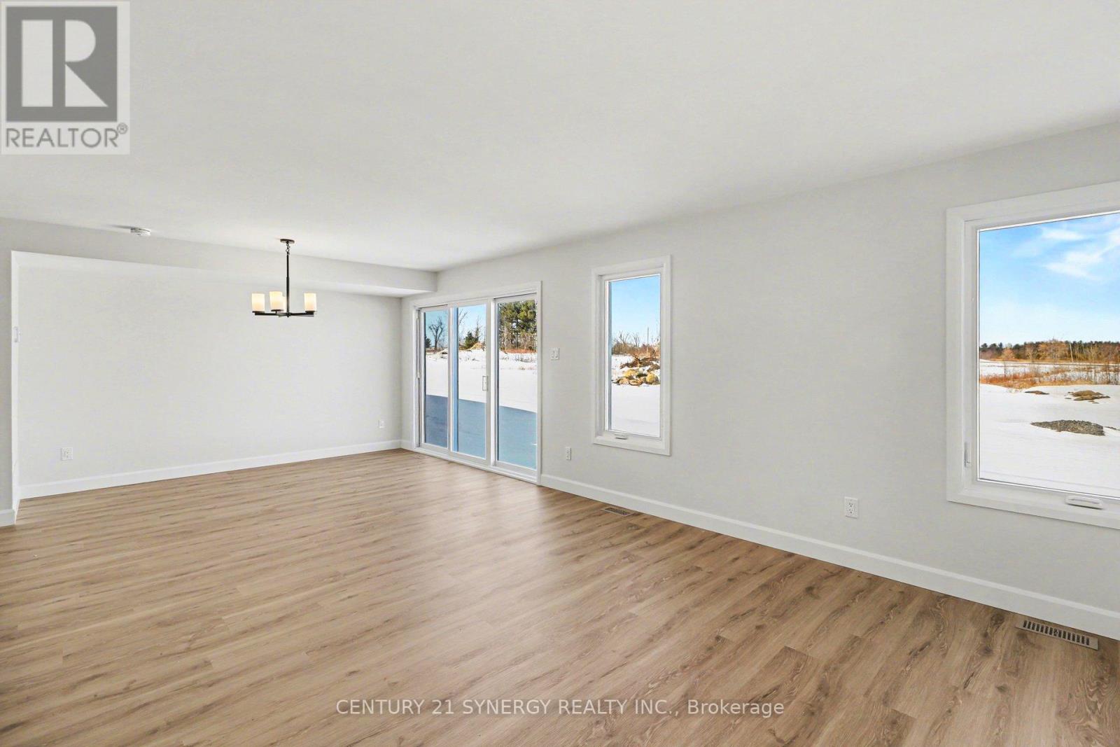 71 Villeneuve Street, North Stormont, Ontario  K0C 1W0 - Photo 14 - X12841886