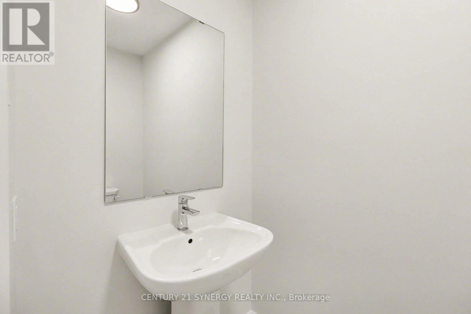 71 Villeneuve Street, North Stormont, Ontario  K0C 1W0 - Photo 5 - X12841886