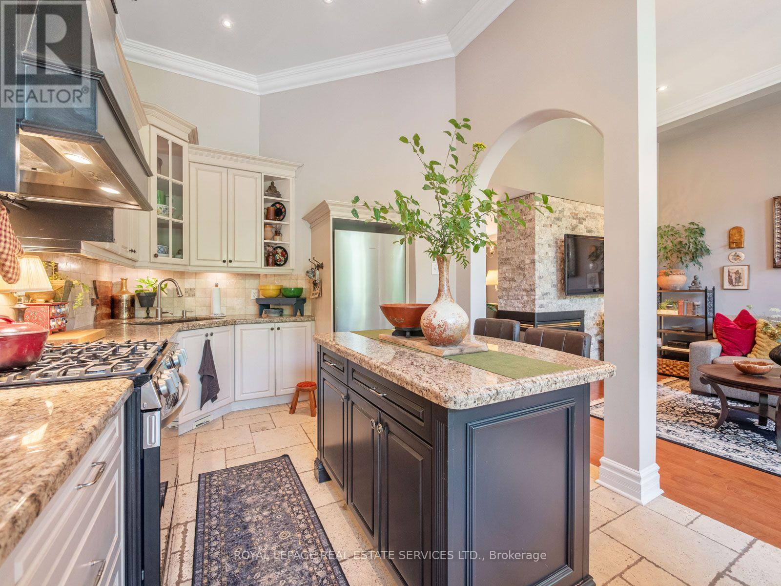 84 Sandway Crescent, Vaughan, Ontario  L6A 2M3 - Photo 20 - N13649540