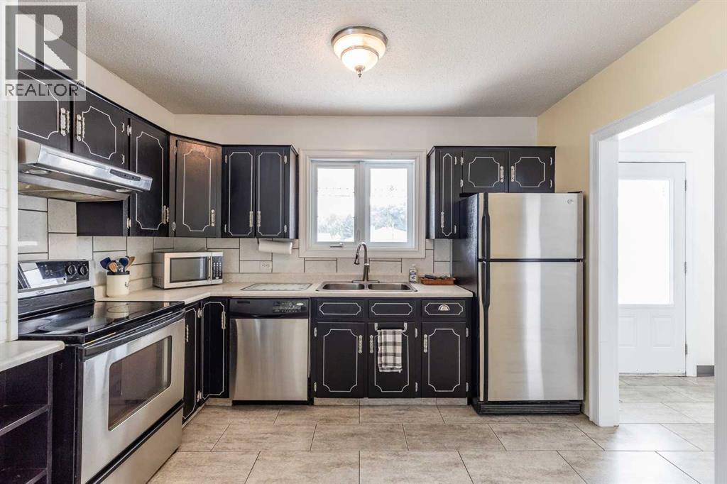 109 4 Street SE, Medicine Hat, Alberta  T1A 0J7 - Photo 27 - A2336390
