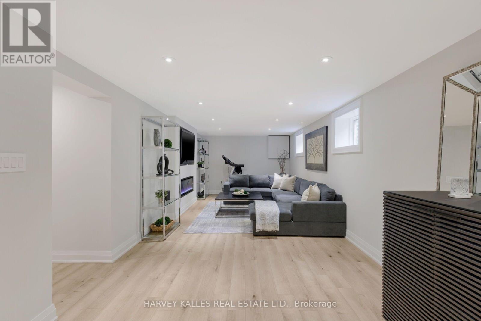 75 Markland Drive, Toronto, Ontario  M9C 1N4 - Photo 34 - W13694140
