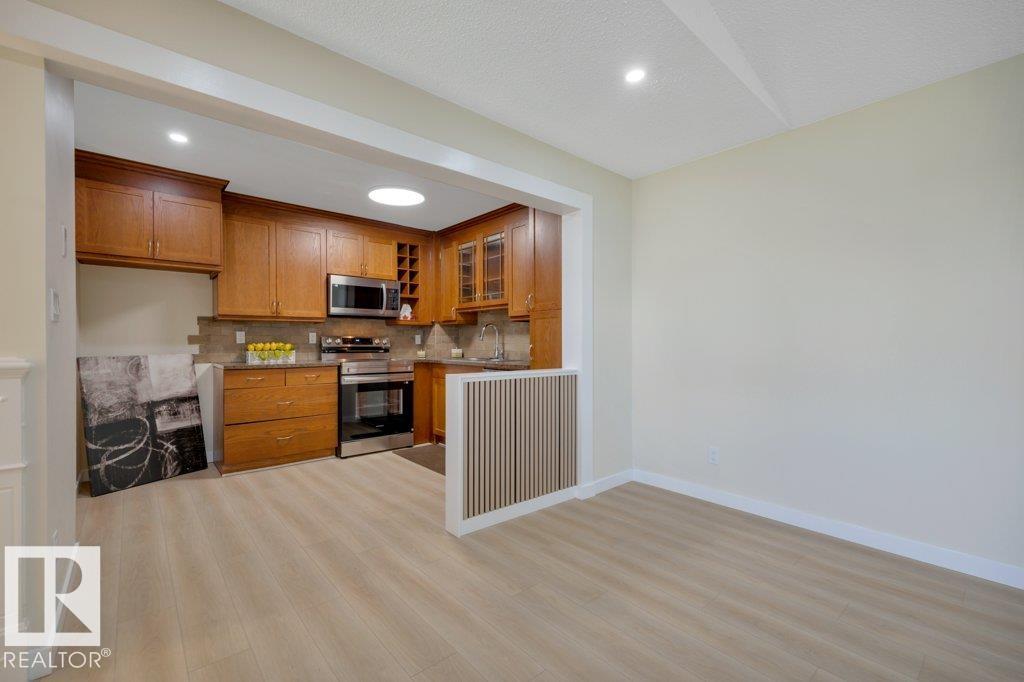 633 Willow Ct NW, Edmonton, Alberta T5T 2K7 - Photo 13 - E4504246