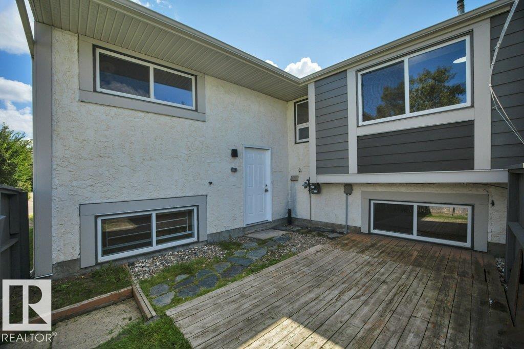 633 Willow Ct NW, Edmonton, Alberta T5T 2K7 - Photo 3 - E4504246
