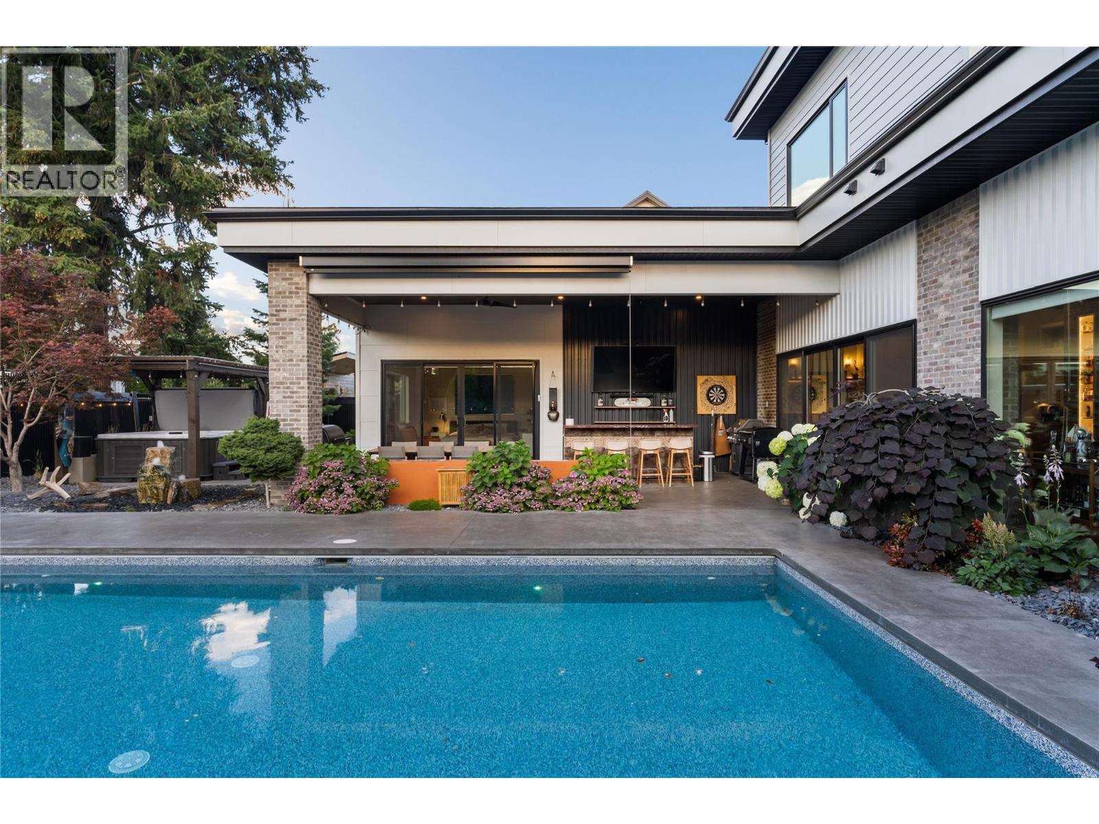 452 Knowles Road, Kelowna, British Columbia  V1W 1H3 - Photo 37 - 10395522