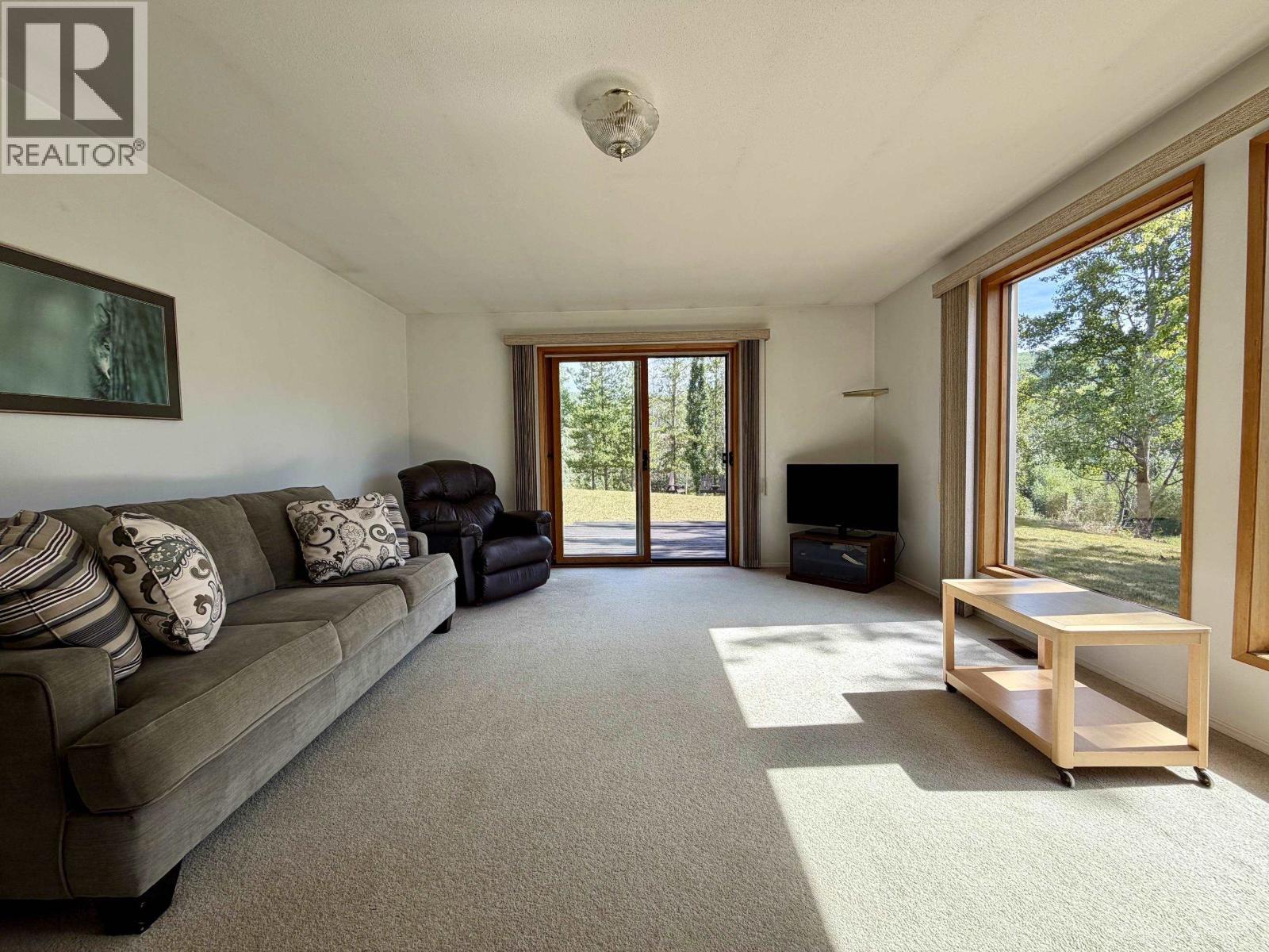 6640 Snake Road, Smithers, British Columbia  V0J 2N7 - Photo 21 - R3157517