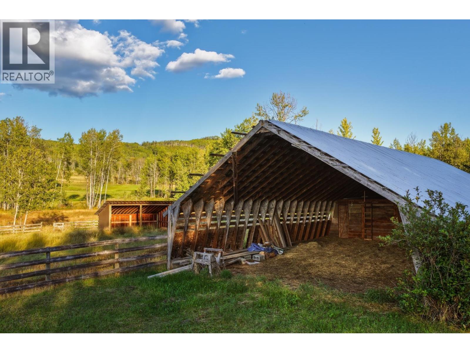 6640 Snake Road, Smithers, British Columbia  V0J 2N7 - Photo 33 - R3157517