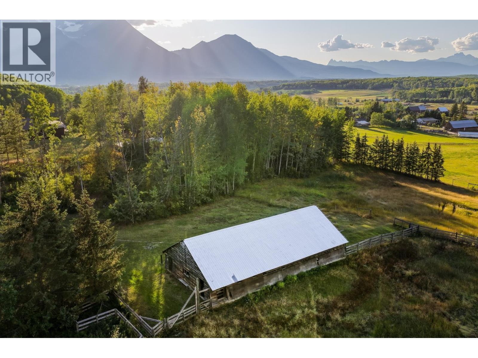 6640 Snake Road, Smithers, British Columbia  V0J 2N7 - Photo 34 - R3157517