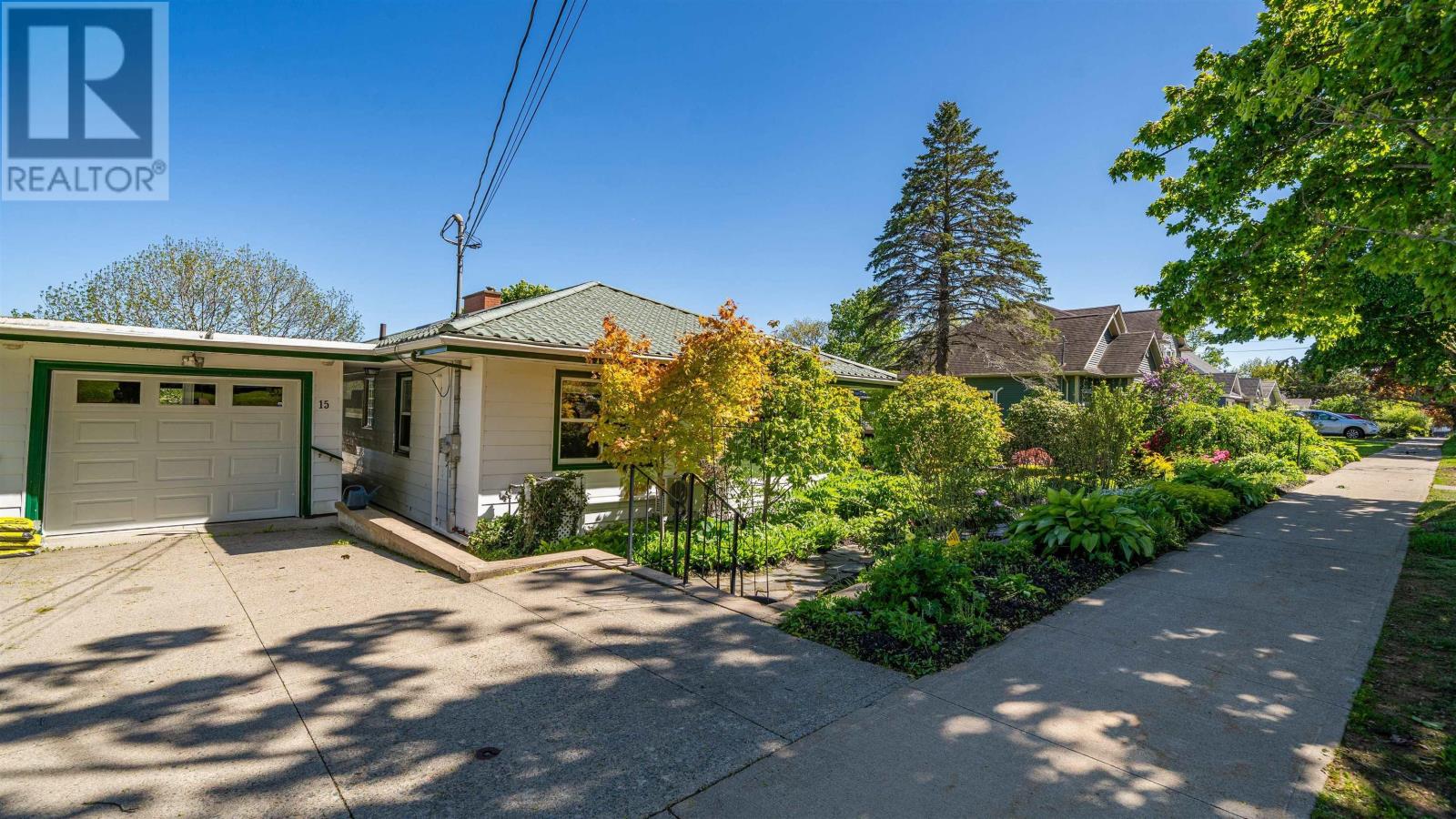 15 Lakeview Avenue, Dartmouth, Nova Scotia  B3A 3S8 - Photo 4 - 202614061