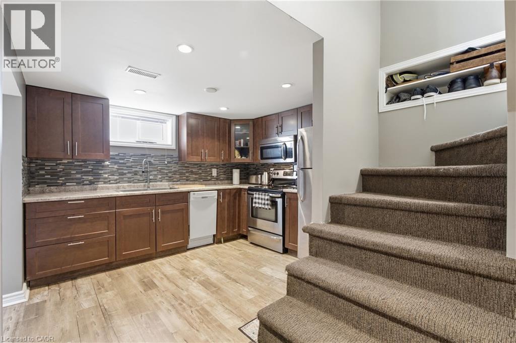 20 Hillview Street, Kitchener, Ontario  N2H 5P8 - Photo 24 - 40856066