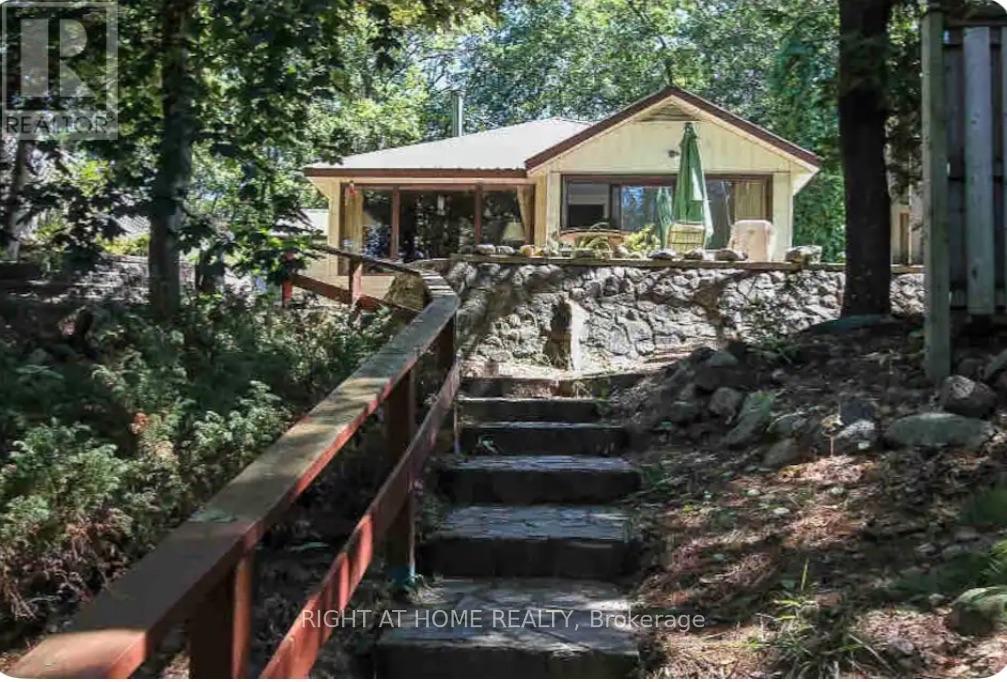 27 BALMORAL AVENUE, Tiny, Ontario