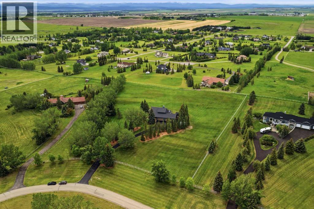 39 Calling Horse Estates, Rural Rocky View County, Alberta  T3Z 1H4 - Photo 2 - A2337472