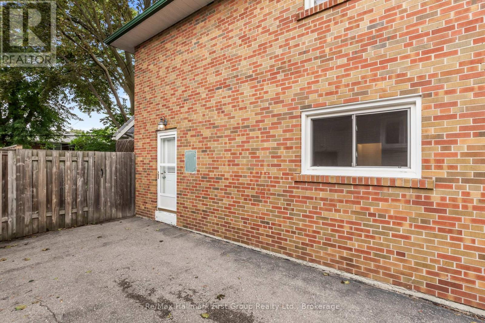121 Roywood Drive, Toronto, Ontario  M3A 2E2 - Photo 4 - C13696014