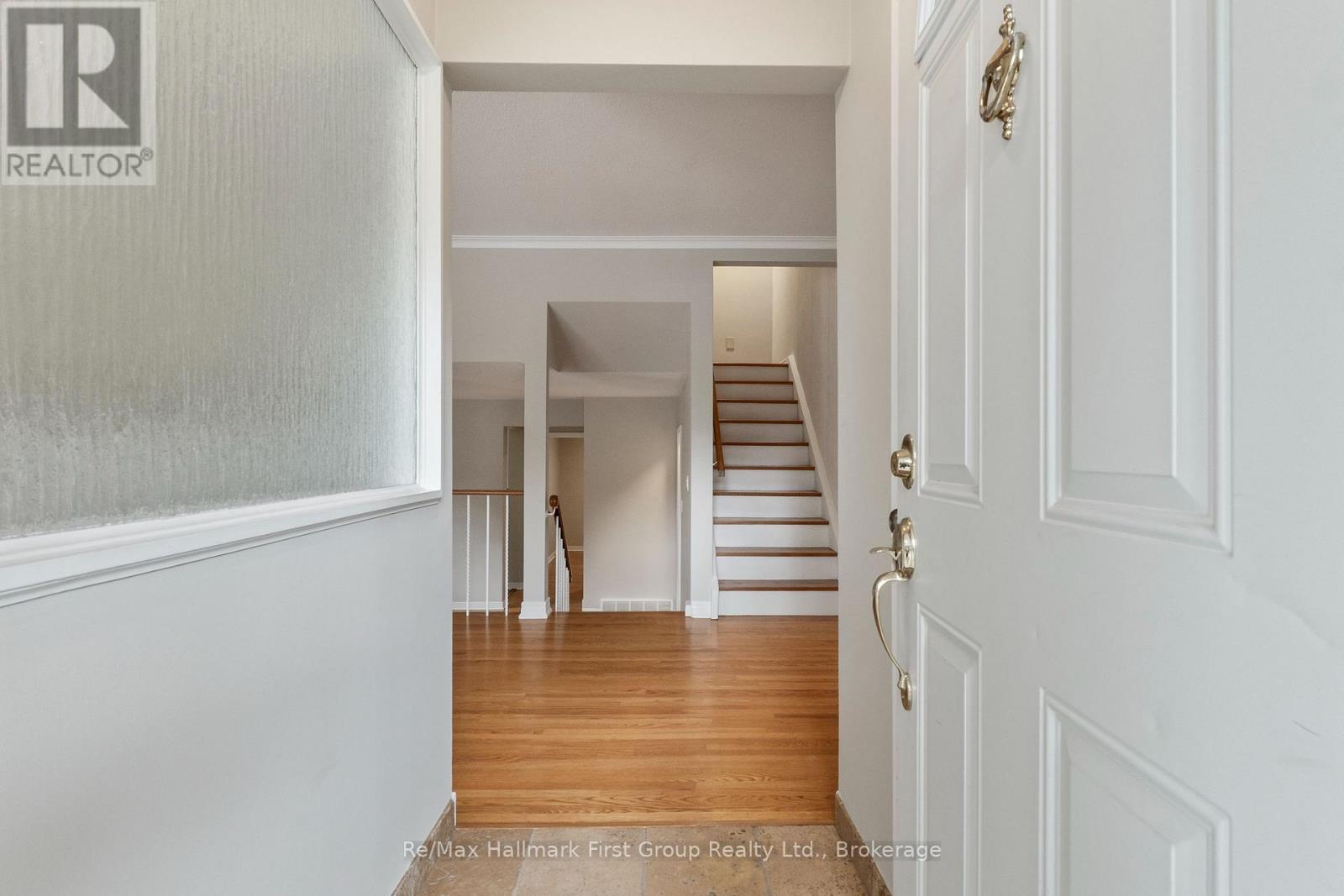 121 Roywood Drive, Toronto, Ontario  M3A 2E2 - Photo 7 - C13696014