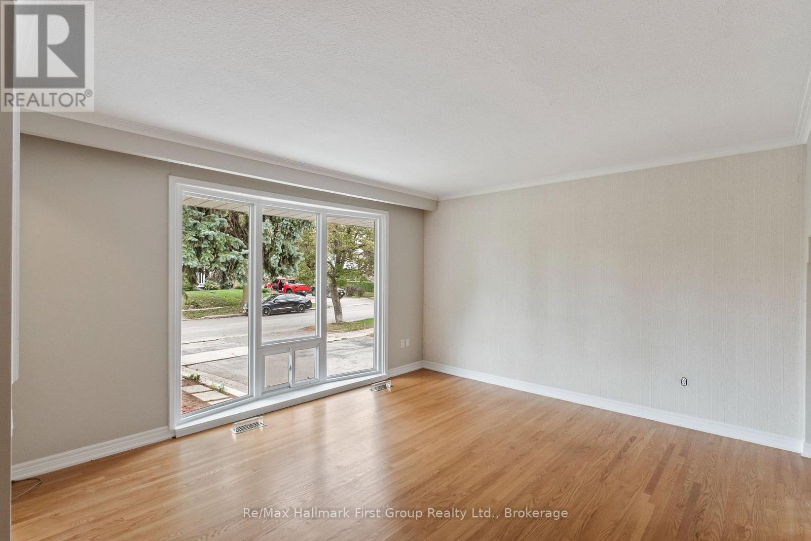 121 Roywood Drive, Toronto, Ontario  M3A 2E2 - Photo 9 - C13696014