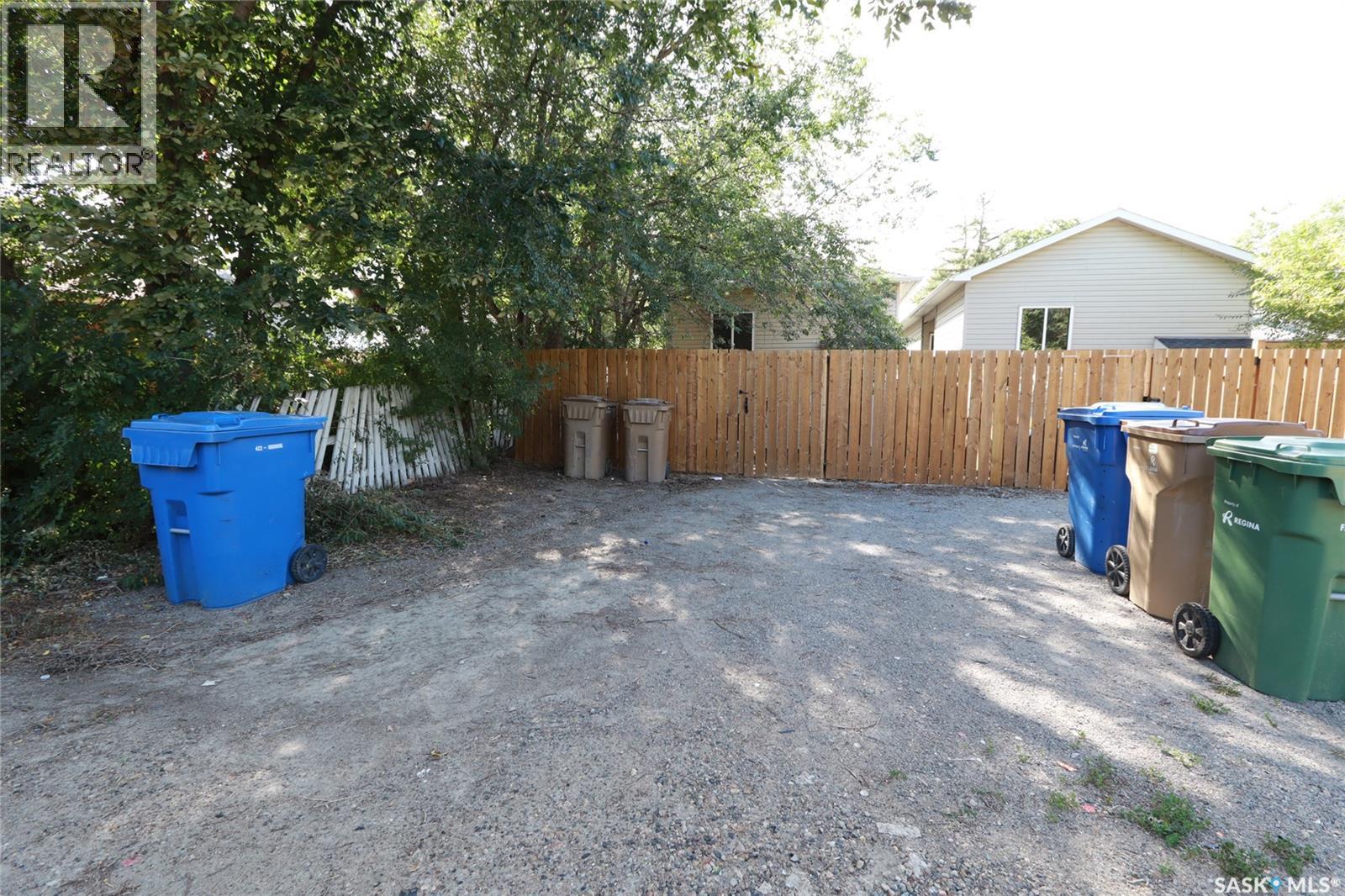 741 Garnet Street, Regina, Saskatchewan  S4T 2X2 - Photo 4 - SK046151