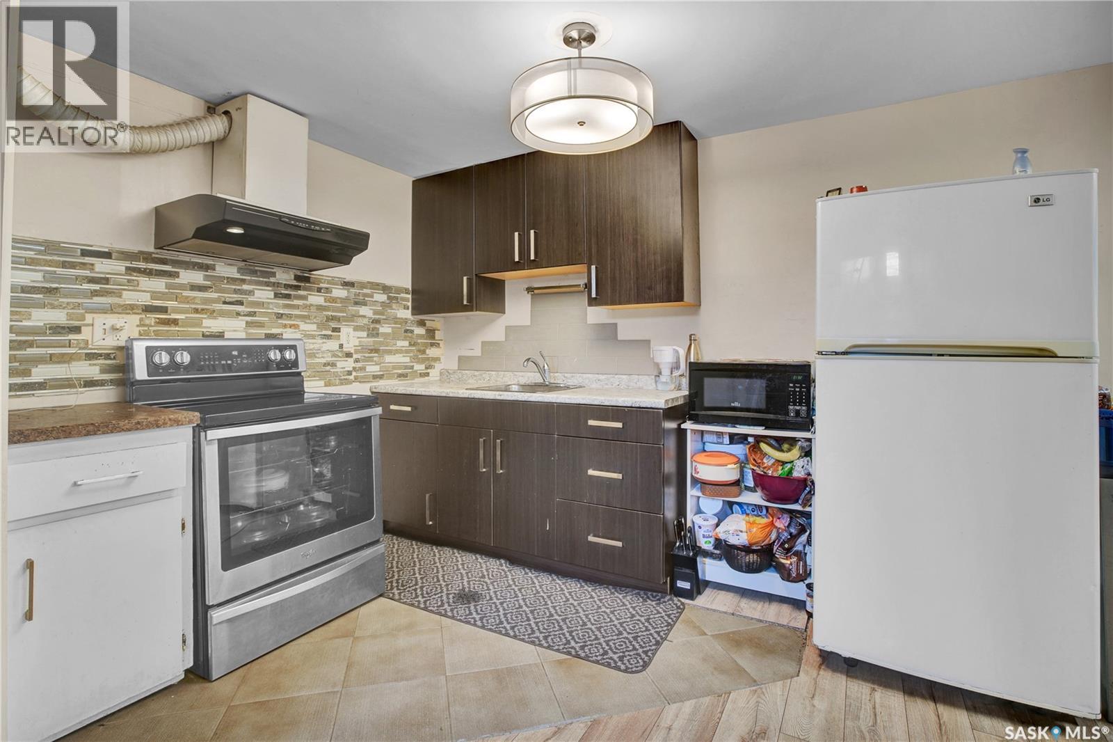 2406 Preston Avenue S, Saskatoon, Saskatchewan  S7J 2G4 - Photo 25 - SK046097