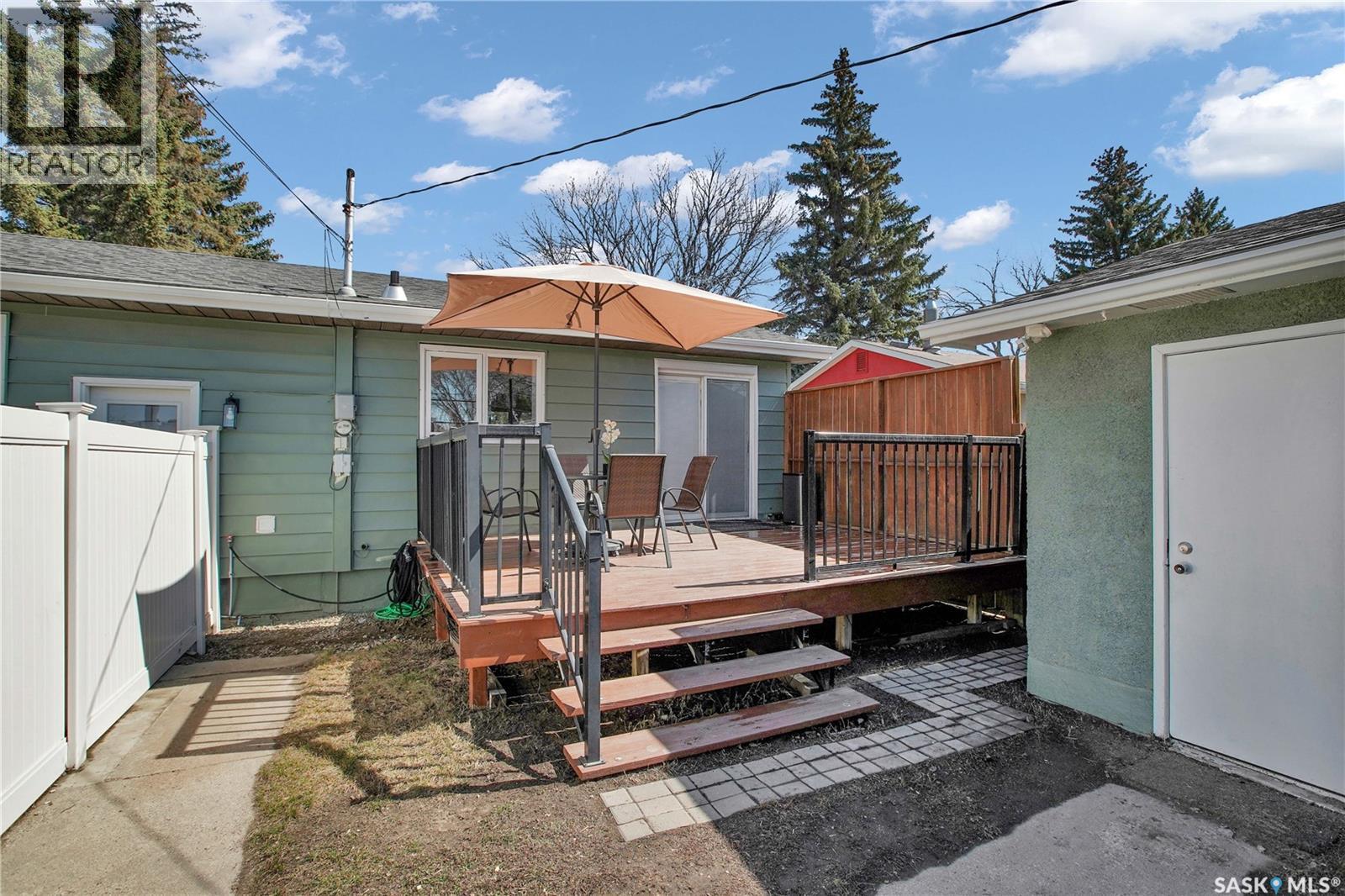 2406 Preston Avenue S, Saskatoon, Saskatchewan  S7J 2G4 - Photo 28 - SK046097