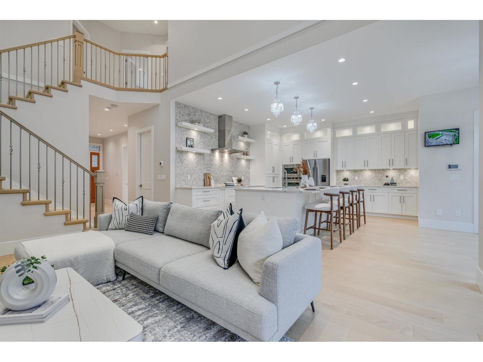 15387 Pacific Avenue, White Rock, British Columbia  V4B 1R3 - Photo 5 - R3157297