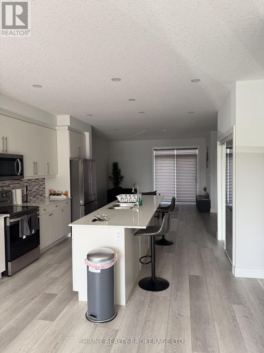 34 - 925 Deveron Crescent, London South, Ontario  N5Z 0B6 - Photo 2 - X13695882