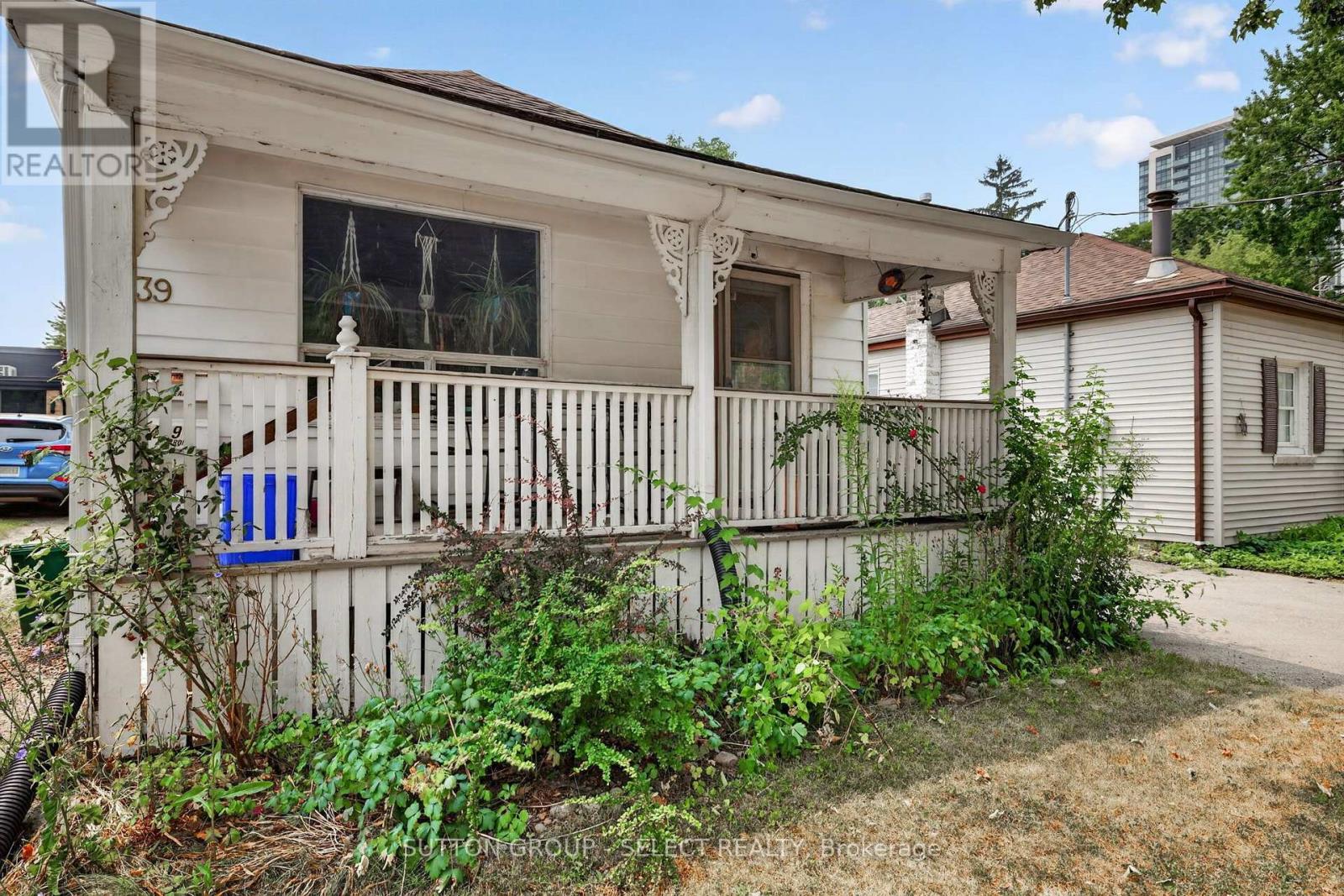 439 South Street, London East, Ontario  N6B 1C1 - Photo 3 - X13695908