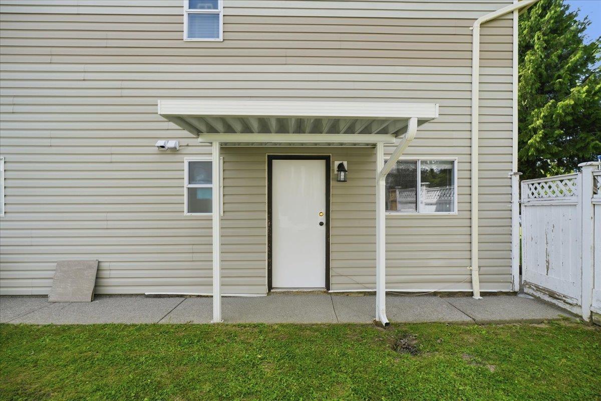 31015 Upper Maclure Road, Abbotsford, British Columbia  V2T 5J5 - Photo 28 - R3157300