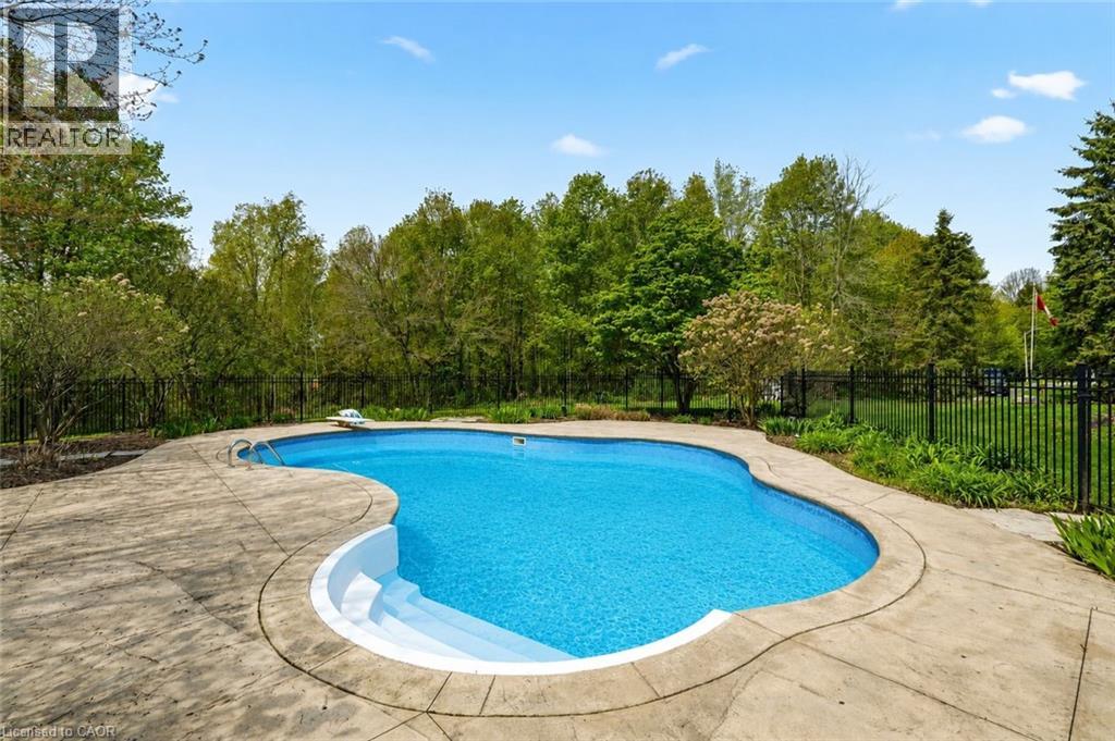 1670 Medad Springs Court, Halton, Ontario  L8P 0B7 - Photo 4 - 40855670