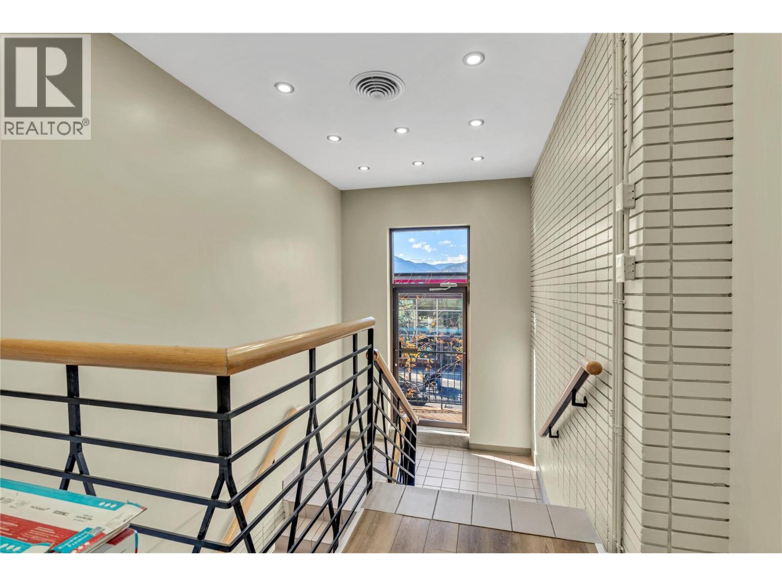 284 Main Street Unit# 101, Penticton, British Columbia  V2A 5B2 - Photo 4 - 10394371