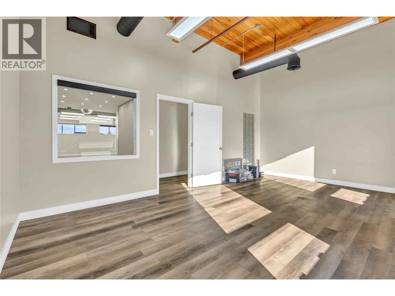 284 Main Street Unit# 101, Penticton, British Columbia  V2A 5B2 - Photo 34 - 10394371