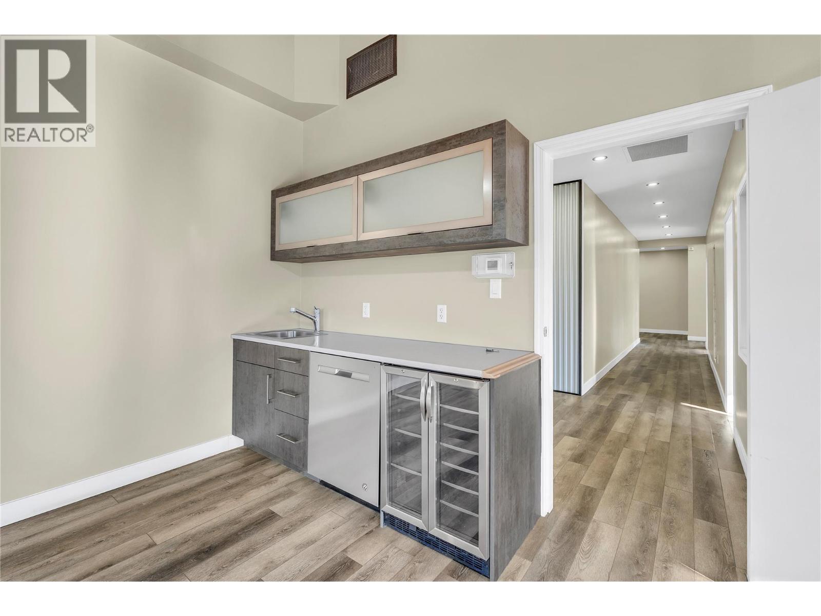 284 Main Street Unit# 101, Penticton, British Columbia  V2A 5B2 - Photo 37 - 10394371