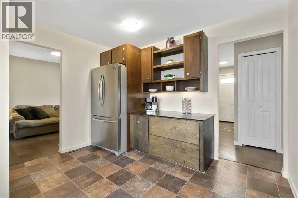 135 Manora Hill NE, Calgary, Alberta  T2A 4R8 - Photo 11 - A2338072