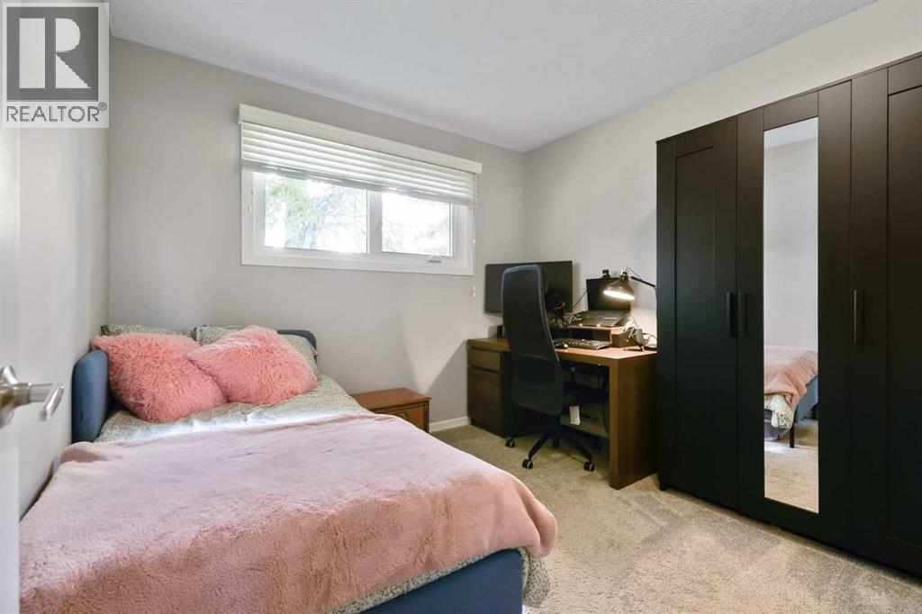 135 Manora Hill NE, Calgary, Alberta  T2A 4R8 - Photo 14 - A2338072