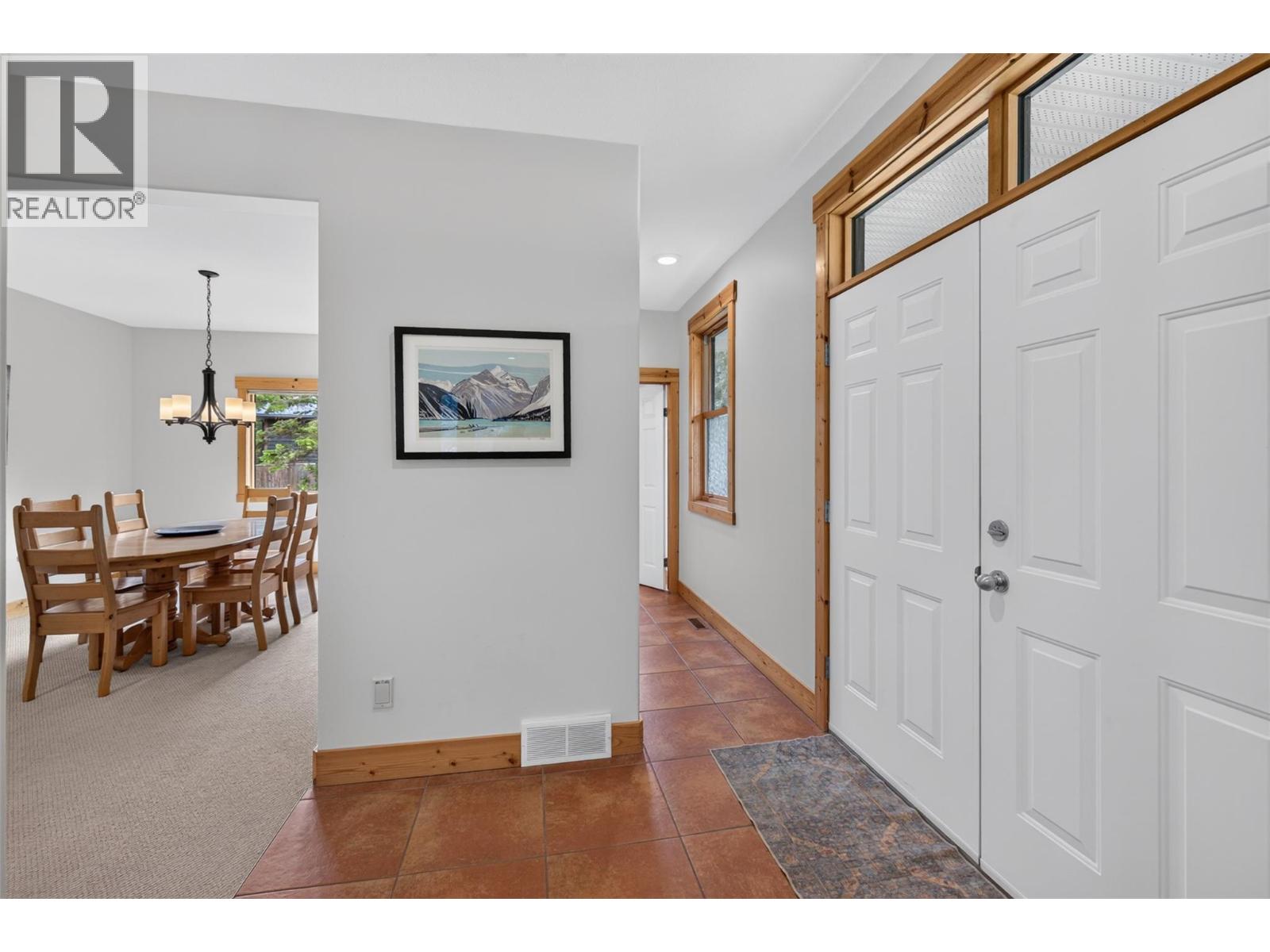 5853 Juniper Road, Fairmont Hot Springs, British Columbia  V0B 1L2 - Photo 39 - 10398230