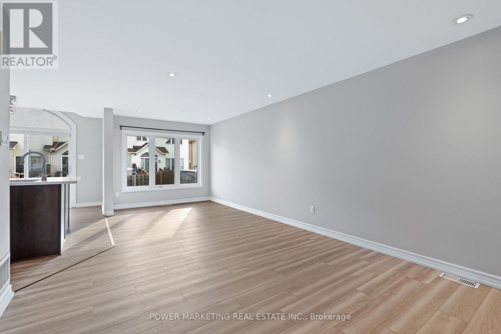 245 Silvermoon Crescent, Ottawa, Ontario  K4A 0P8 - Photo 3 - X13695862