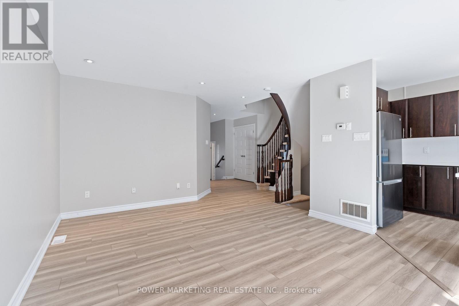 245 Silvermoon Crescent, Ottawa, Ontario  K4A 0P8 - Photo 4 - X13695868
