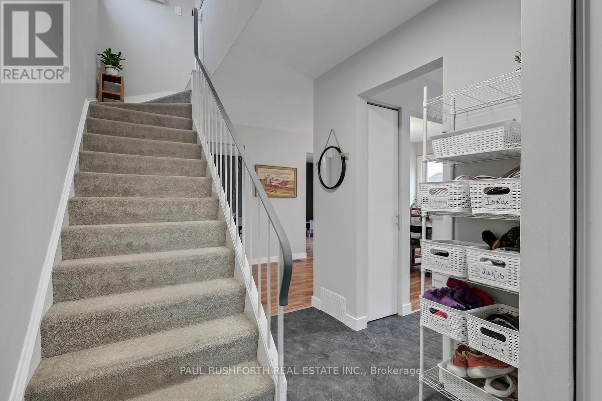 244 Salter Crescent, Ottawa, Ontario K2K 1Z2 - Photo 4 - X13695964