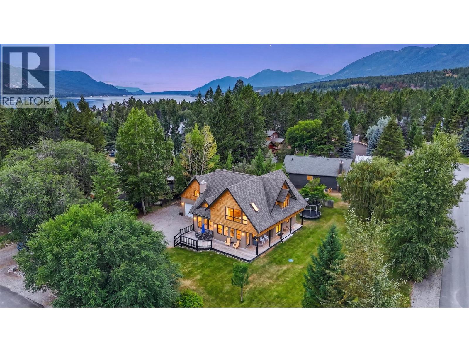 5853 Juniper Road, Fairmont Hot Springs, British Columbia  V0B 1L2 - Photo 49 - 10398230