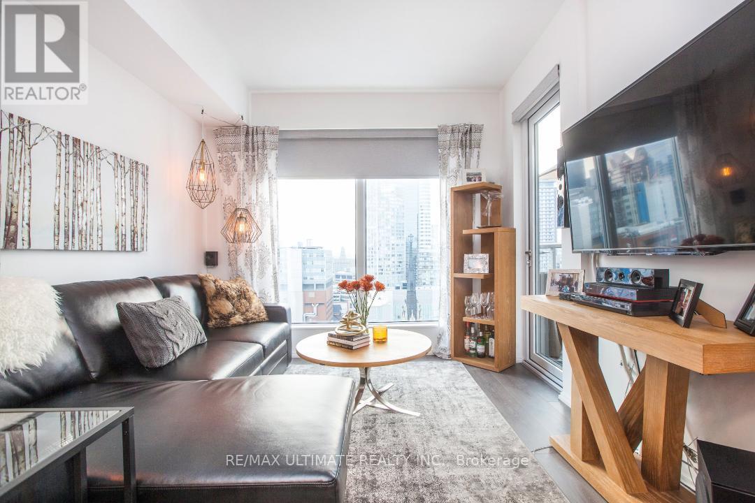 2606 - 68 Shuter Street, Toronto, Ontario  M5B 0B4 - Photo 2 - C13696010