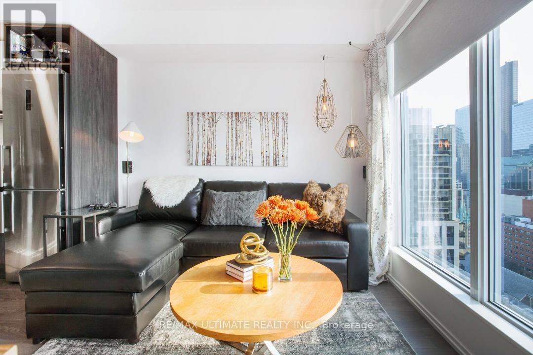 2606 - 68 Shuter Street, Toronto, Ontario  M5B 0B4 - Photo 3 - C13696010