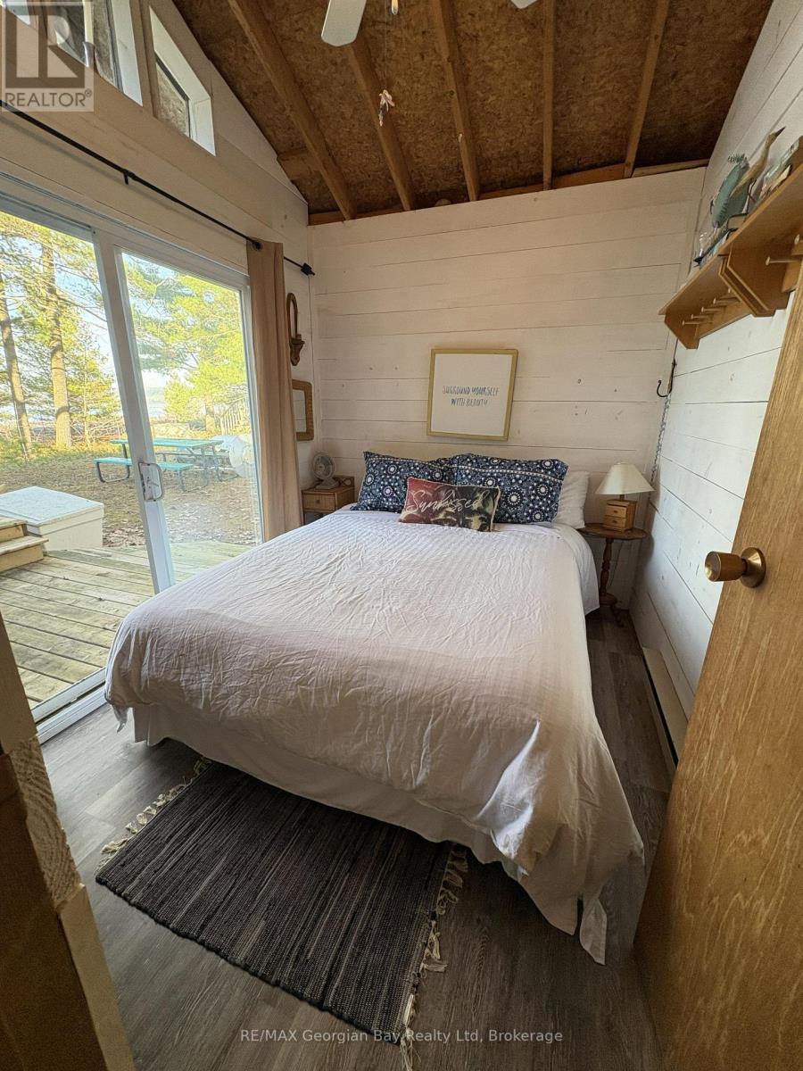 681 Mkade Kegwin Miikan Road, Christian Island 30, Ontario L9M 0A9 - Photo 17 - S13696018