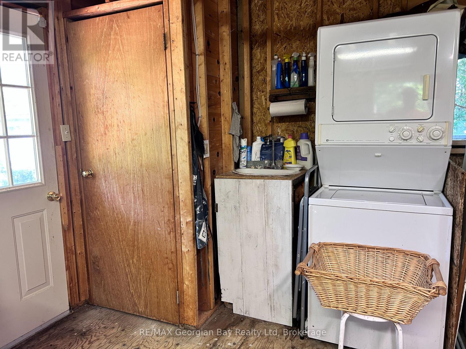681 Mkade Kegwin Miikan Road, Christian Island 30, Ontario L9M 0A9 - Photo 31 - S13696018