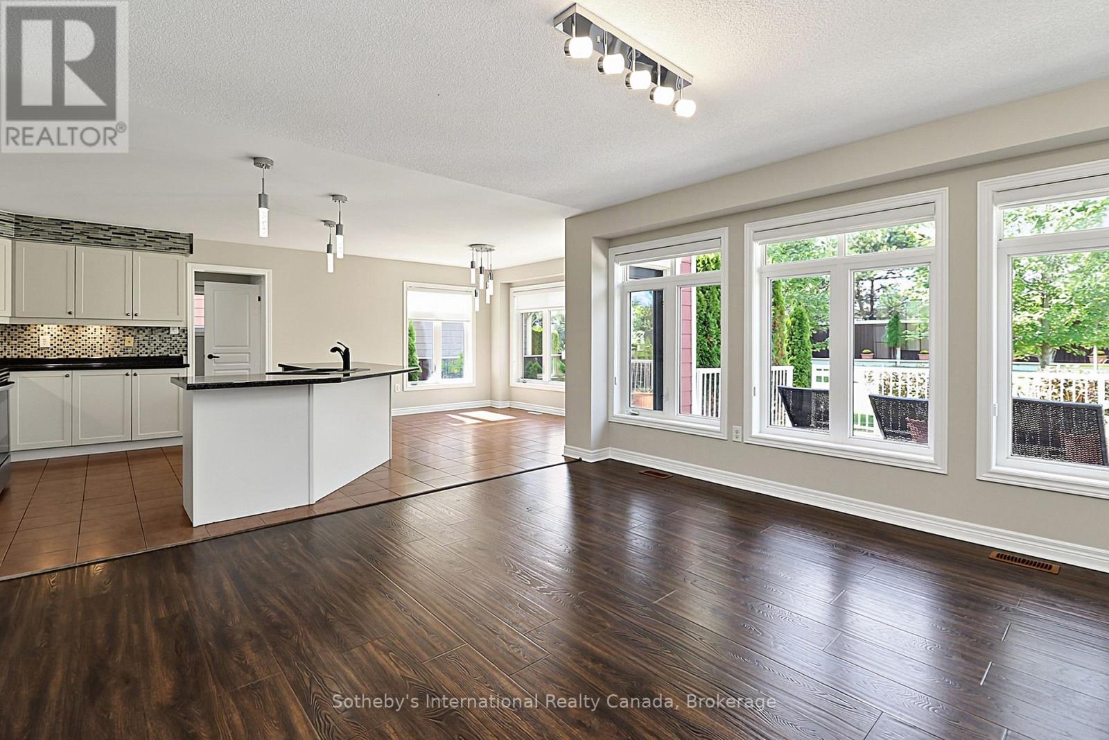 28 Barrington Trail E, Collingwood, Ontario L9Y 0G1 - Photo 16 - S13696022